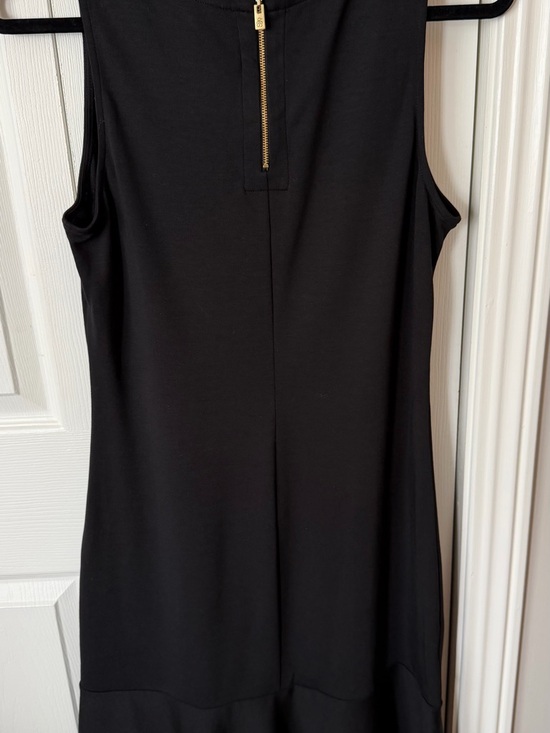 Tommy Bahama Dresses & Skirts - Tommy Bahama Black Sleeveless Dress with Gold Back Zip